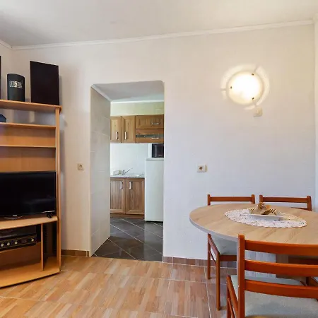 Apartament Simplistic In With Private Garden Opatija