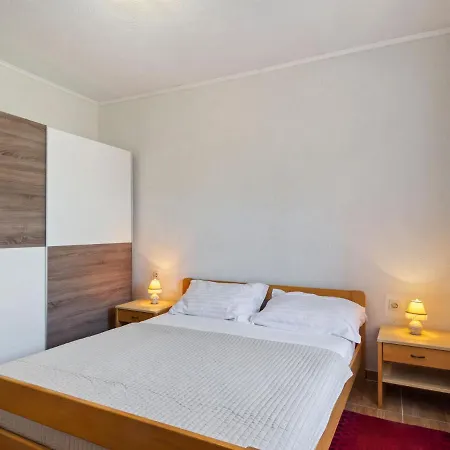 Simplistic In With Private Garden Opatija