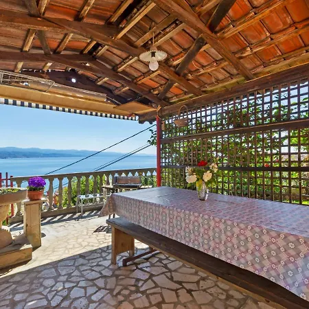 Apartament Simplistic In With Private Garden